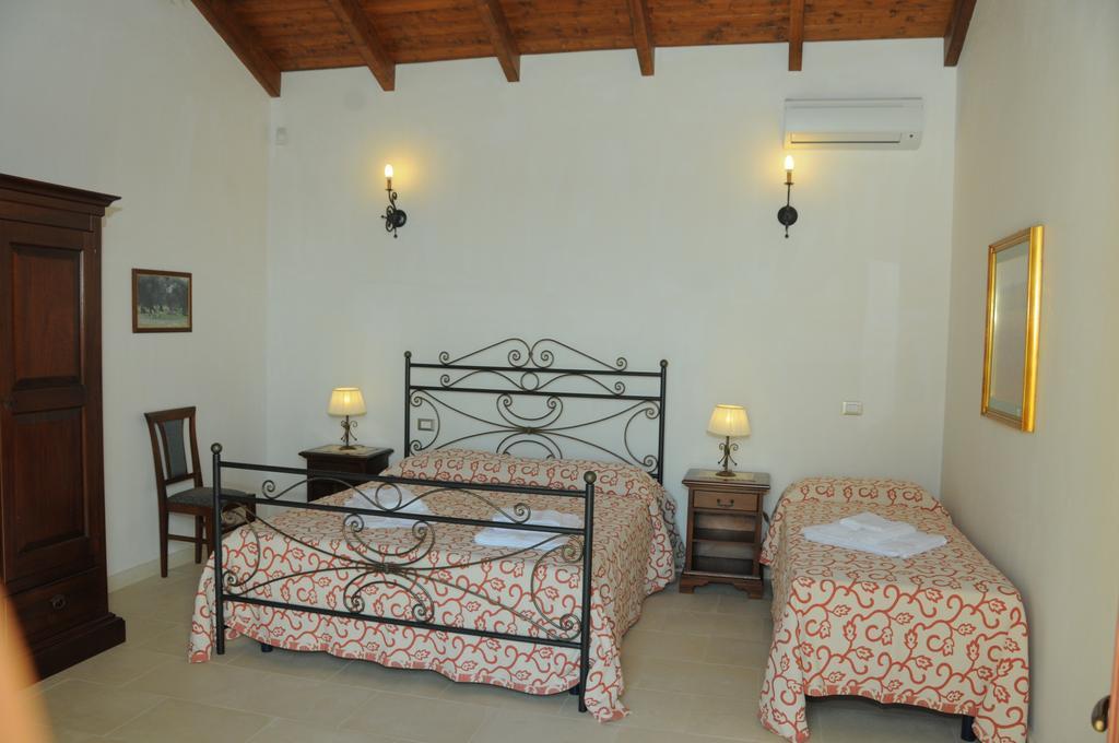 Agriturismo Masseria Quaremme Carpignano Salentino Rom bilde